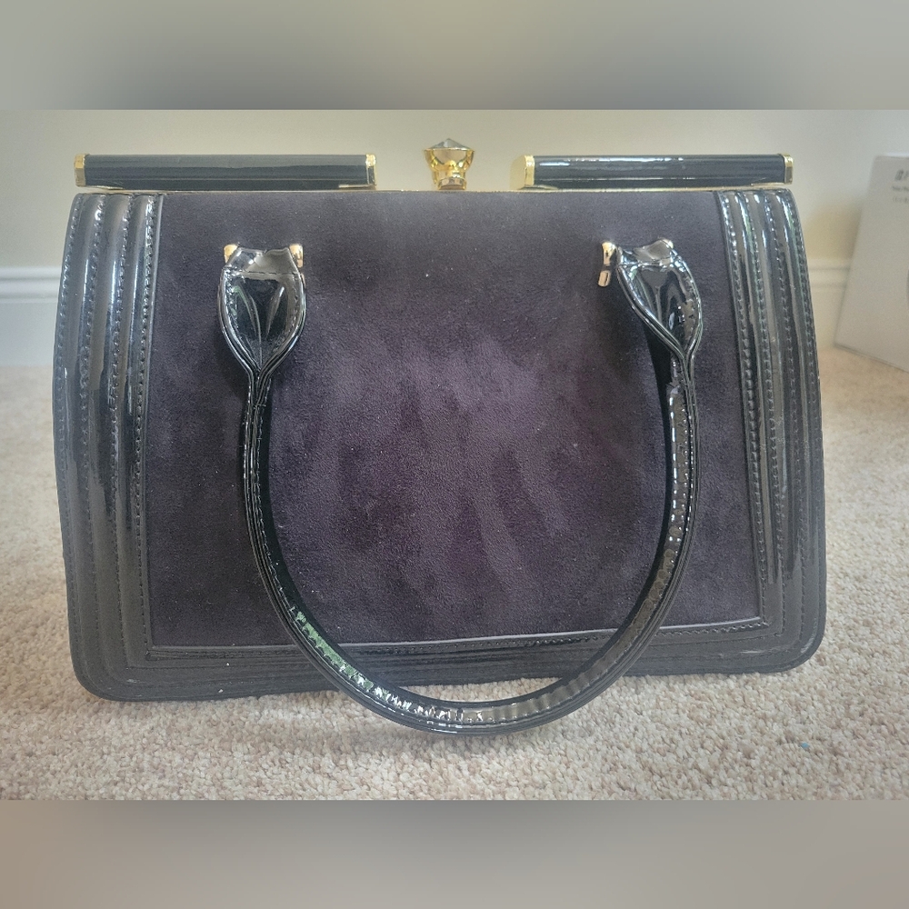 Pre-owned Black with Gold Trim and Gemstone Clasp Handbag Medium